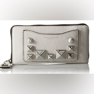 EUC like new Marc by Marc Jacobs wallet